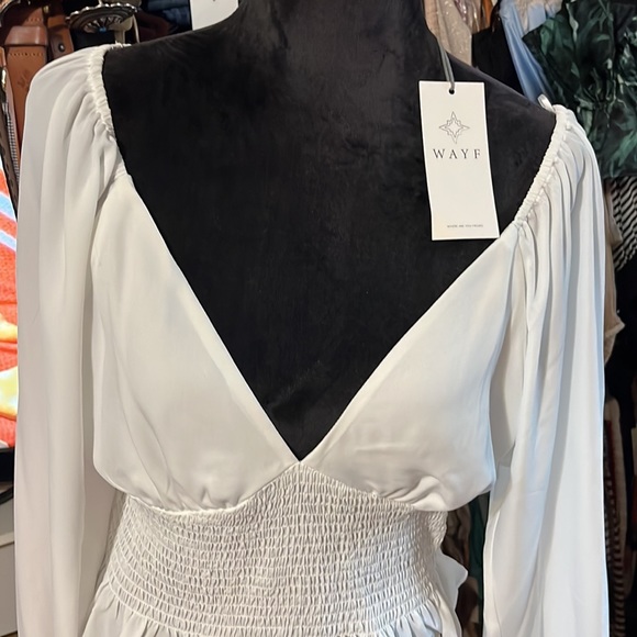 Wayf White smocked poet/ peasant style blouse - Picture 3 of 7